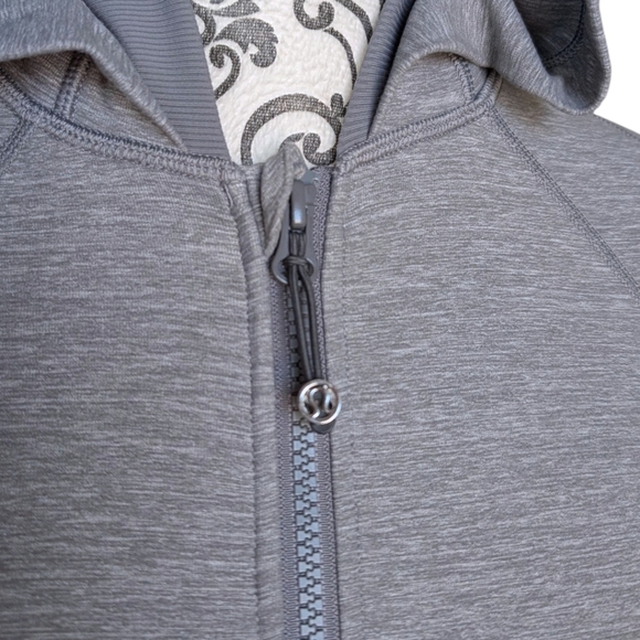 Lululemon Daily Practice Jacket Athleisure Run Workout Womens 6 Hiking Grey 2015 - Picture 8 of 15